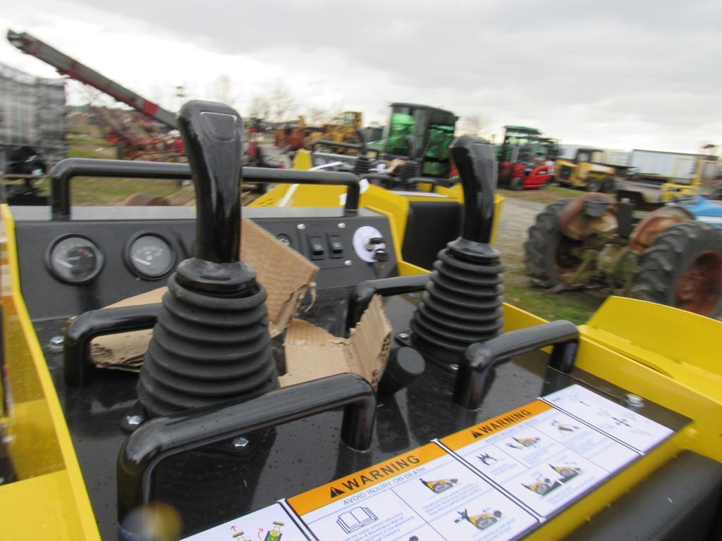 Diggit SCL850 Stand on Track Loader (Gas) New