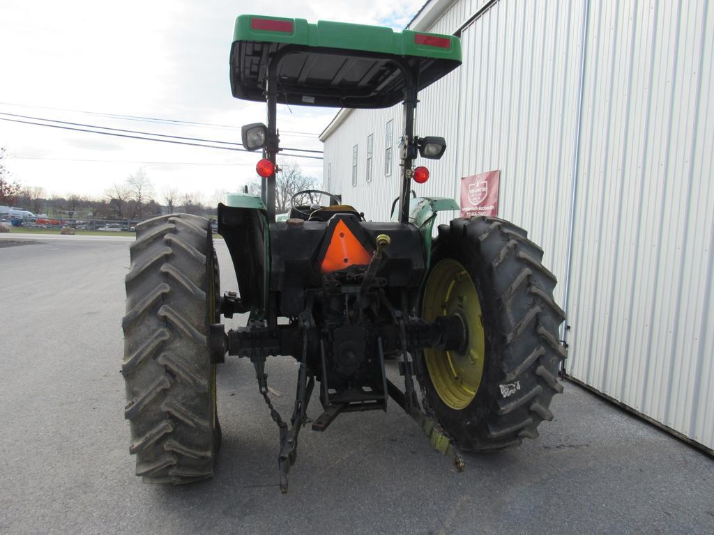 JD 5500 Tractor, 4x4, ROPS, Canopy