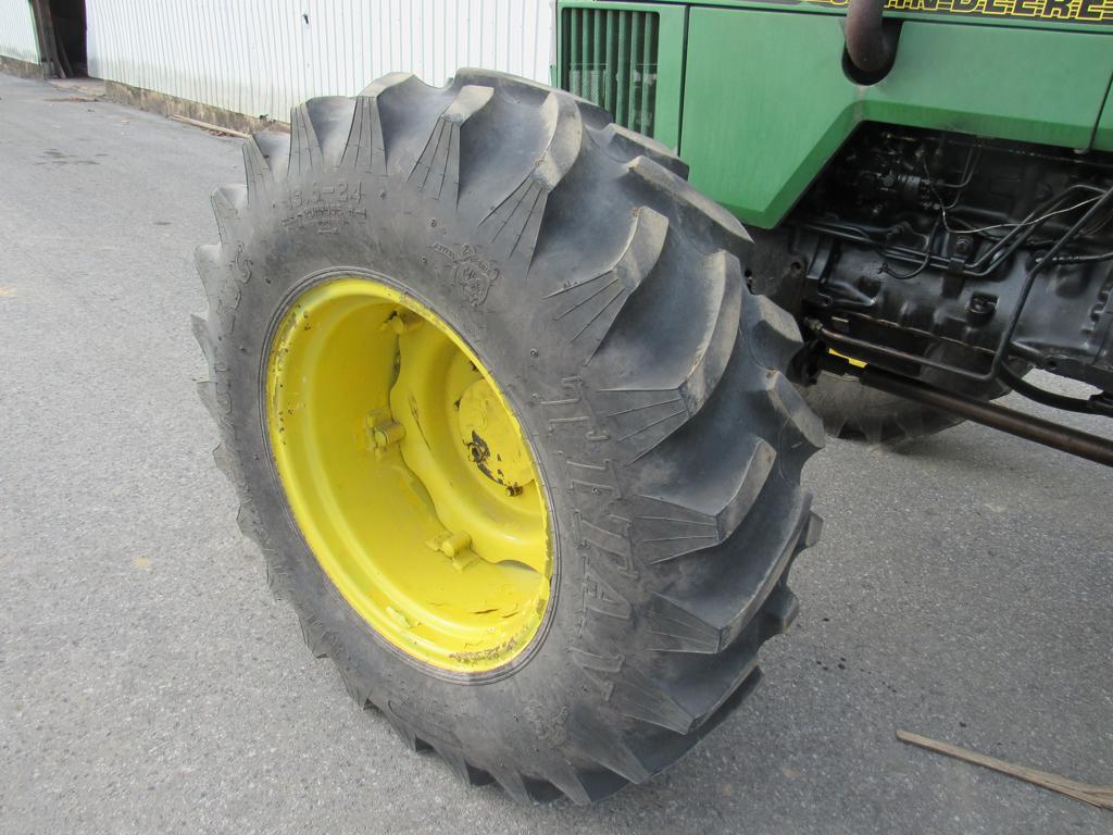 JD 5500 Tractor, 4x4, ROPS, Canopy