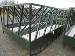(New) Echo Hollow Welding Hay Feeder