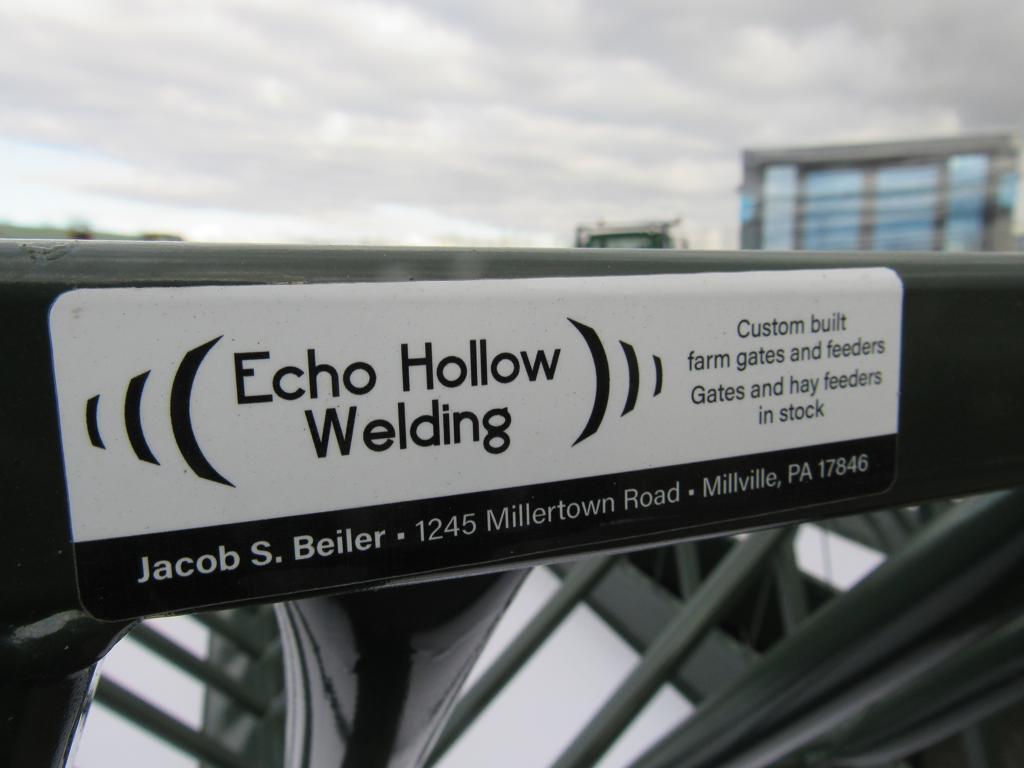 (New) Echo Hollow Welding Hay Feeder