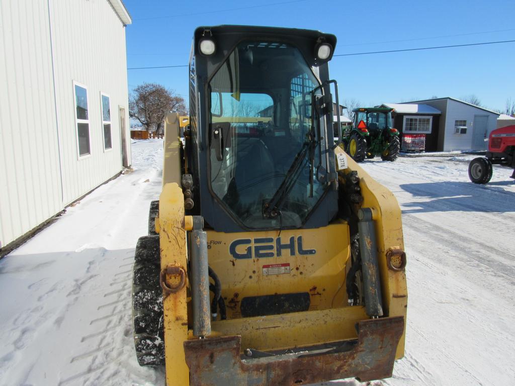 Gehl V330 Skid Loader 2 Speed