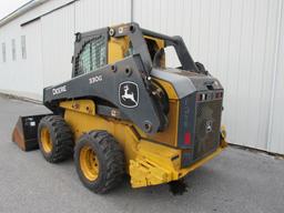 JD 330G SSL, EROPS, H-A/C, Joystick Controls
