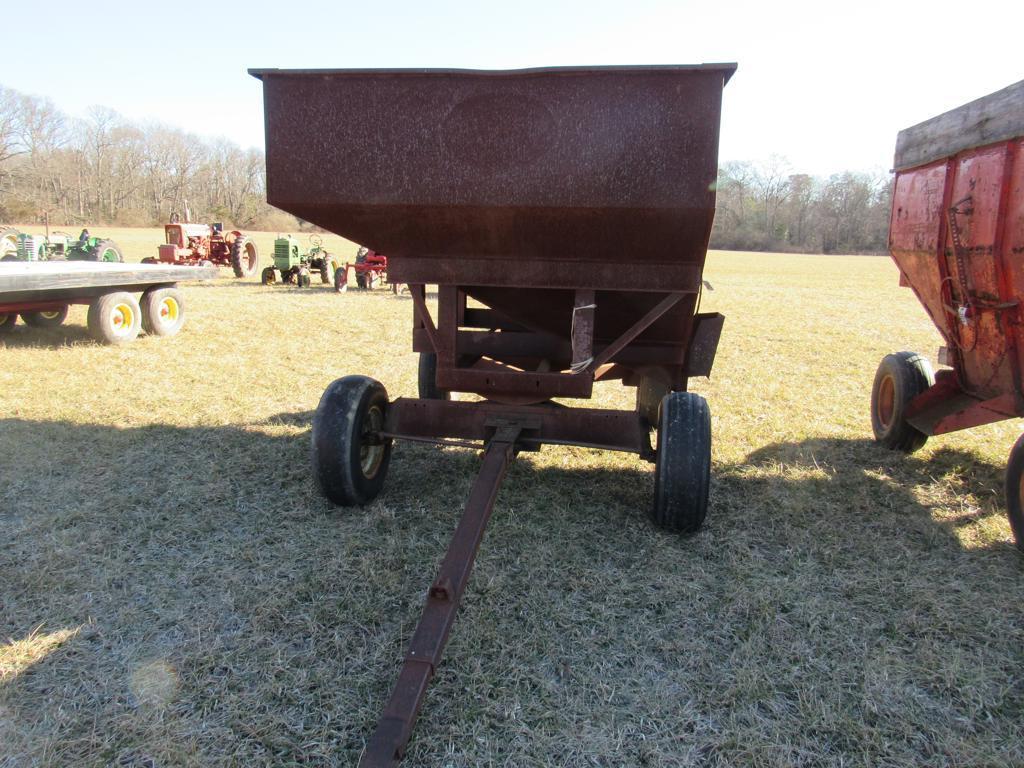 M&W 200B Gravity Wagon