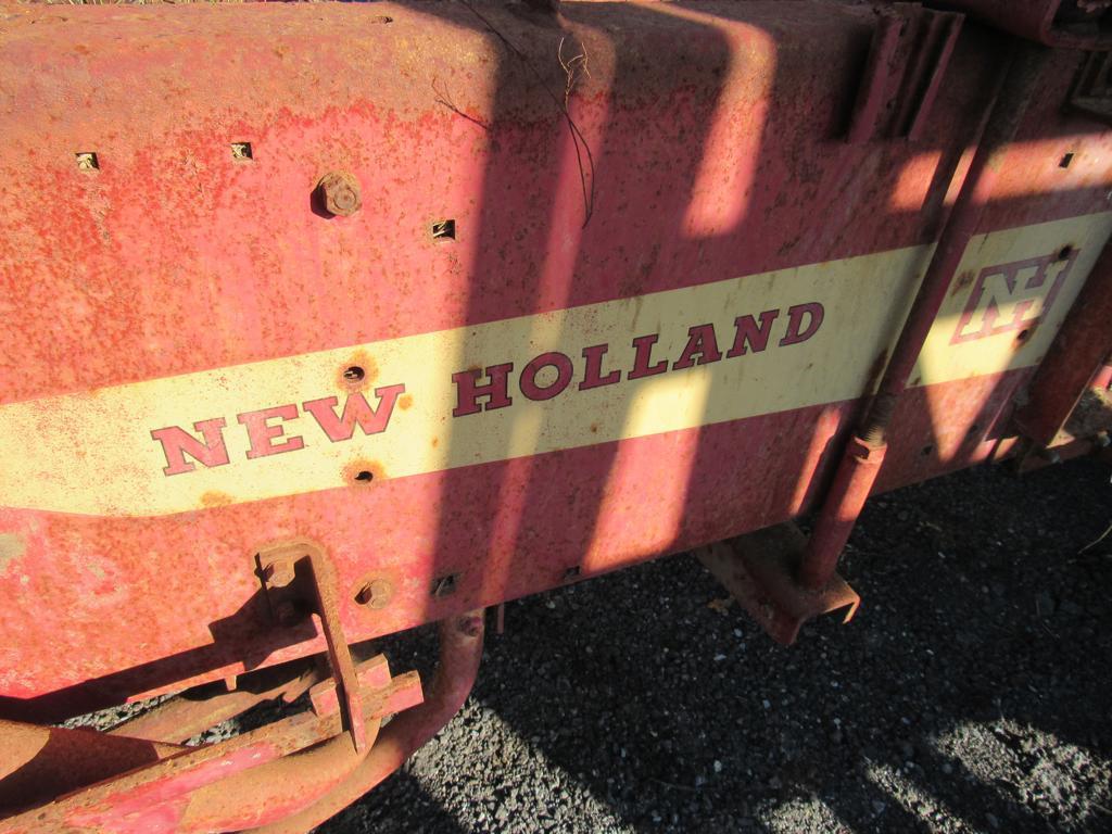 NH 275 Baler w/ Thrower