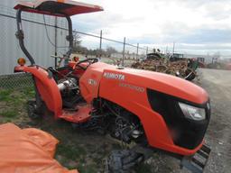 Kubota MX5200 Tractor, 4x4, HST, ROPS, Salvage