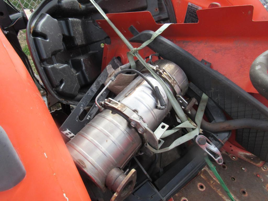 Kubota MX5200 Tractor, 4x4, HST, ROPS, Salvage
