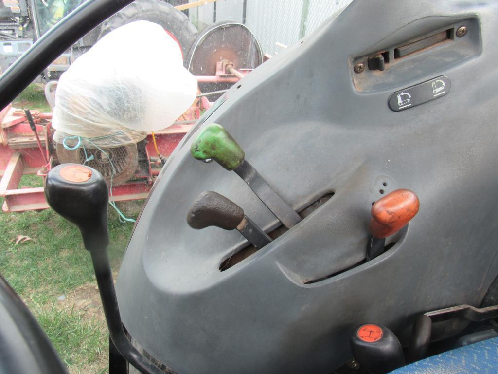 NH TN90F Tractor, Cab, 2WD