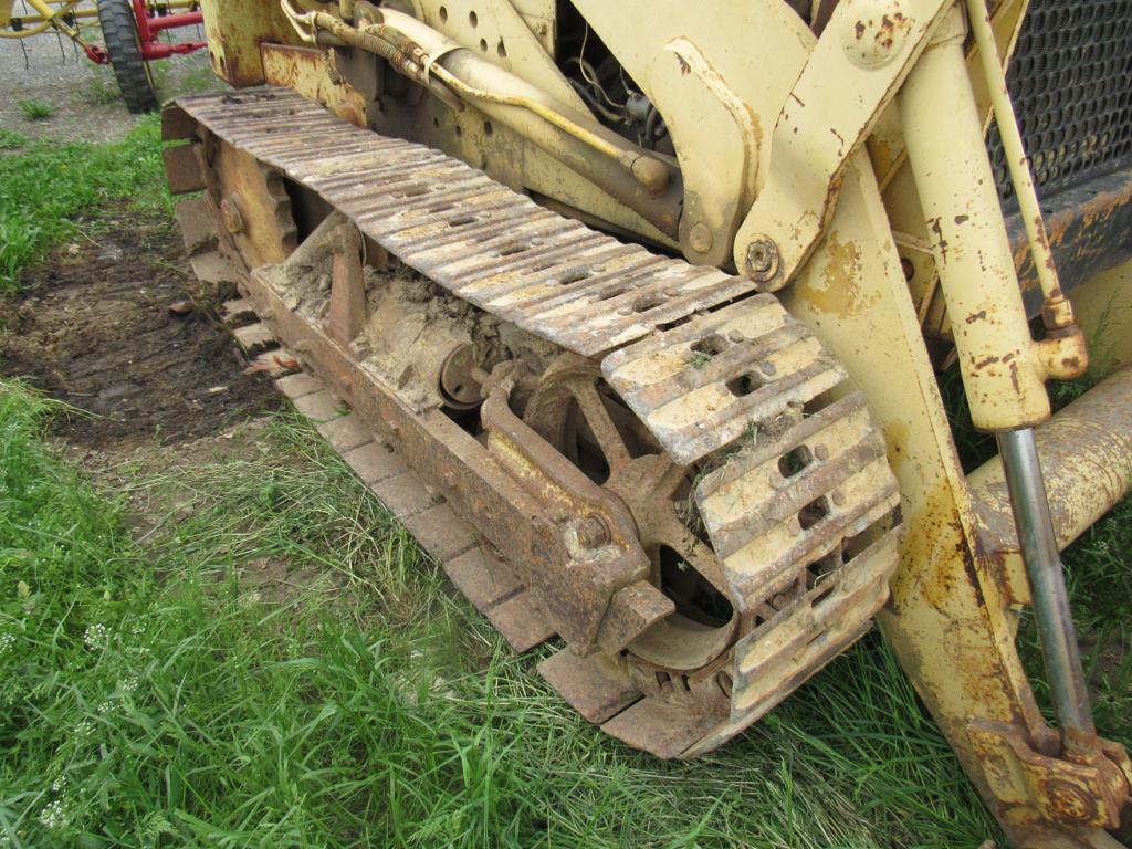 Case 310G Crawler Loader (need carburator & gas