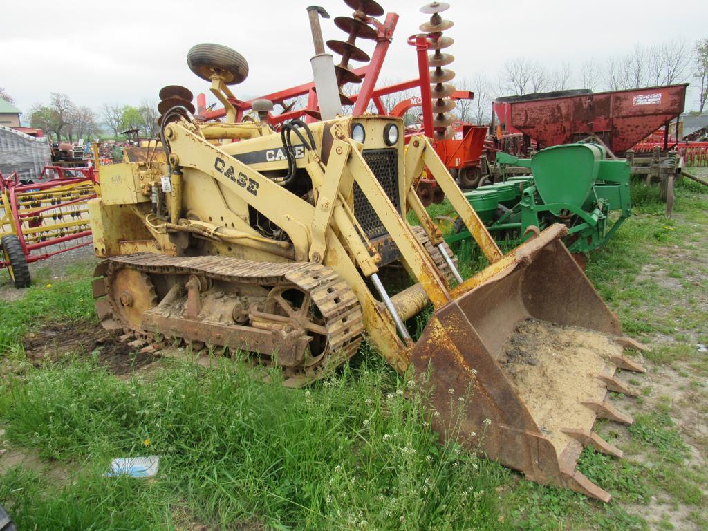 Case 310G Crawler Loader (need carburator & gas