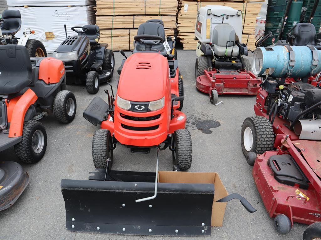 Simplicity Regent Riding Mower w/Snow Plow