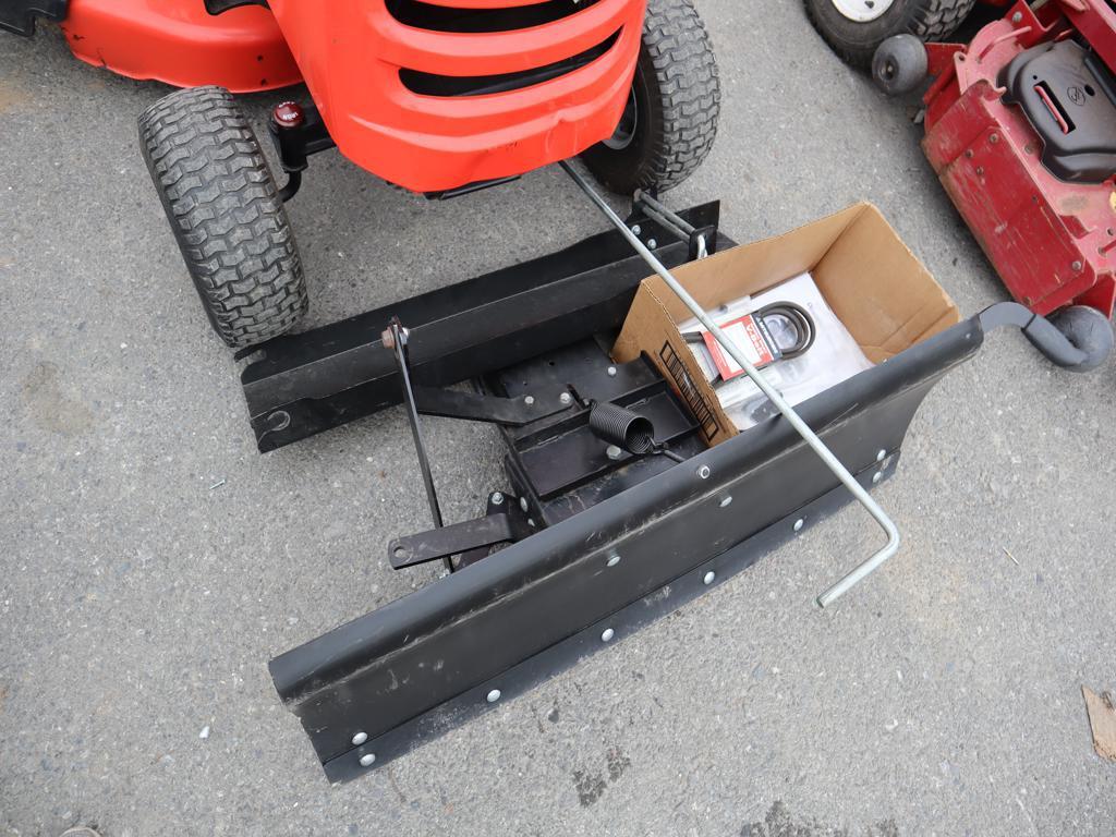 Simplicity Regent Riding Mower w/Snow Plow