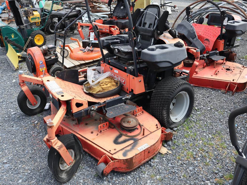 Gravely 727 Zero Turn for Parts (not running)