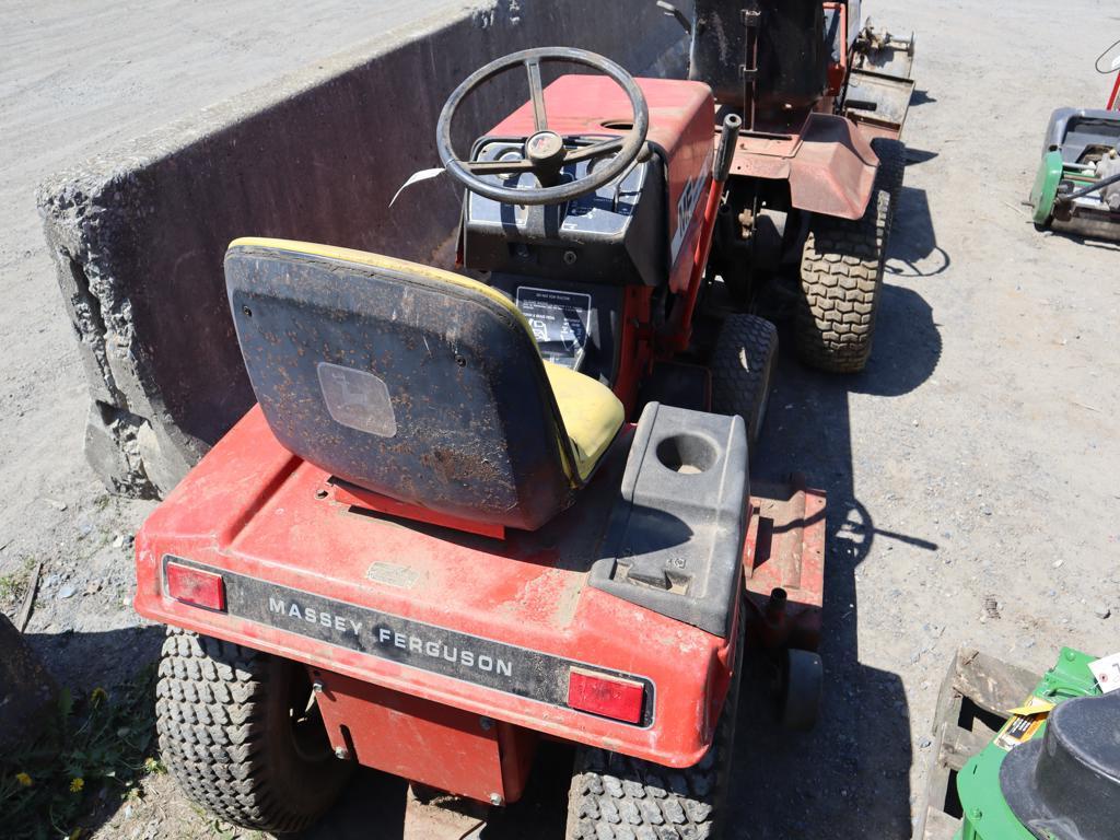 MF 1200 Garden Tractor w/ Deck (non-running)