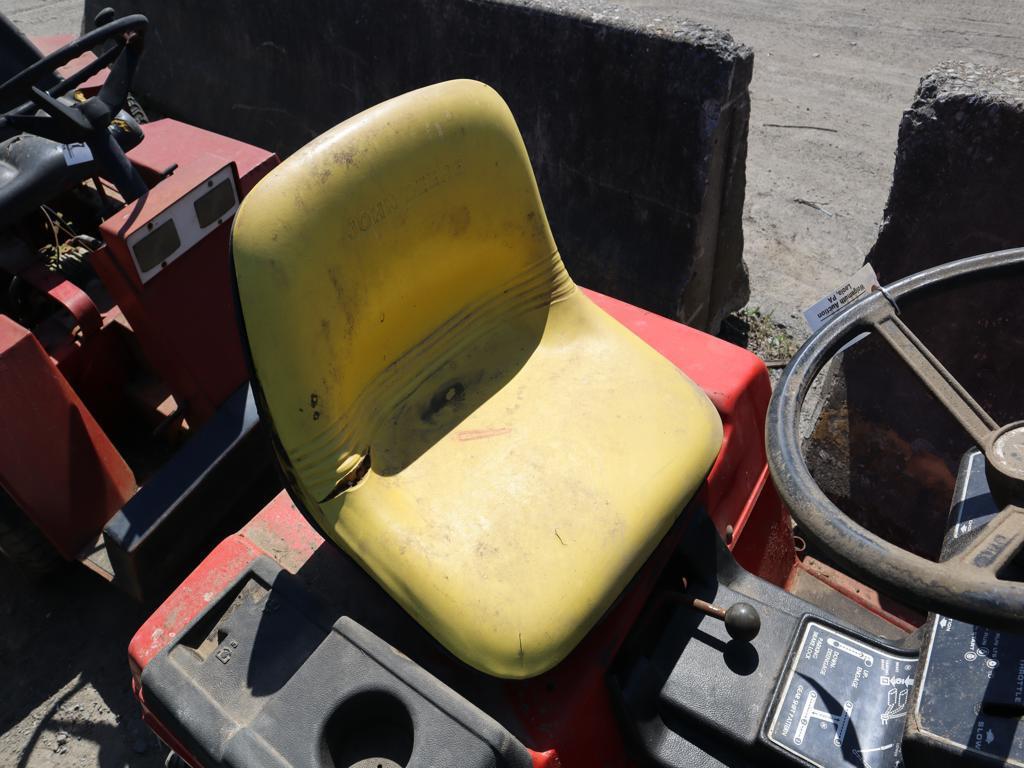 MF 1200 Garden Tractor w/ Deck (non-running)