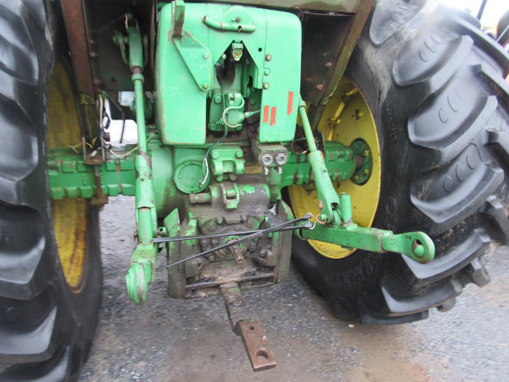 JD 3020 Tractor, Dsl, Cab, Syncro