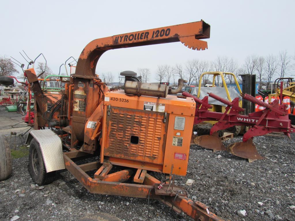 Wood Chuck Hi-Roller 1200 12" Wood Chipper