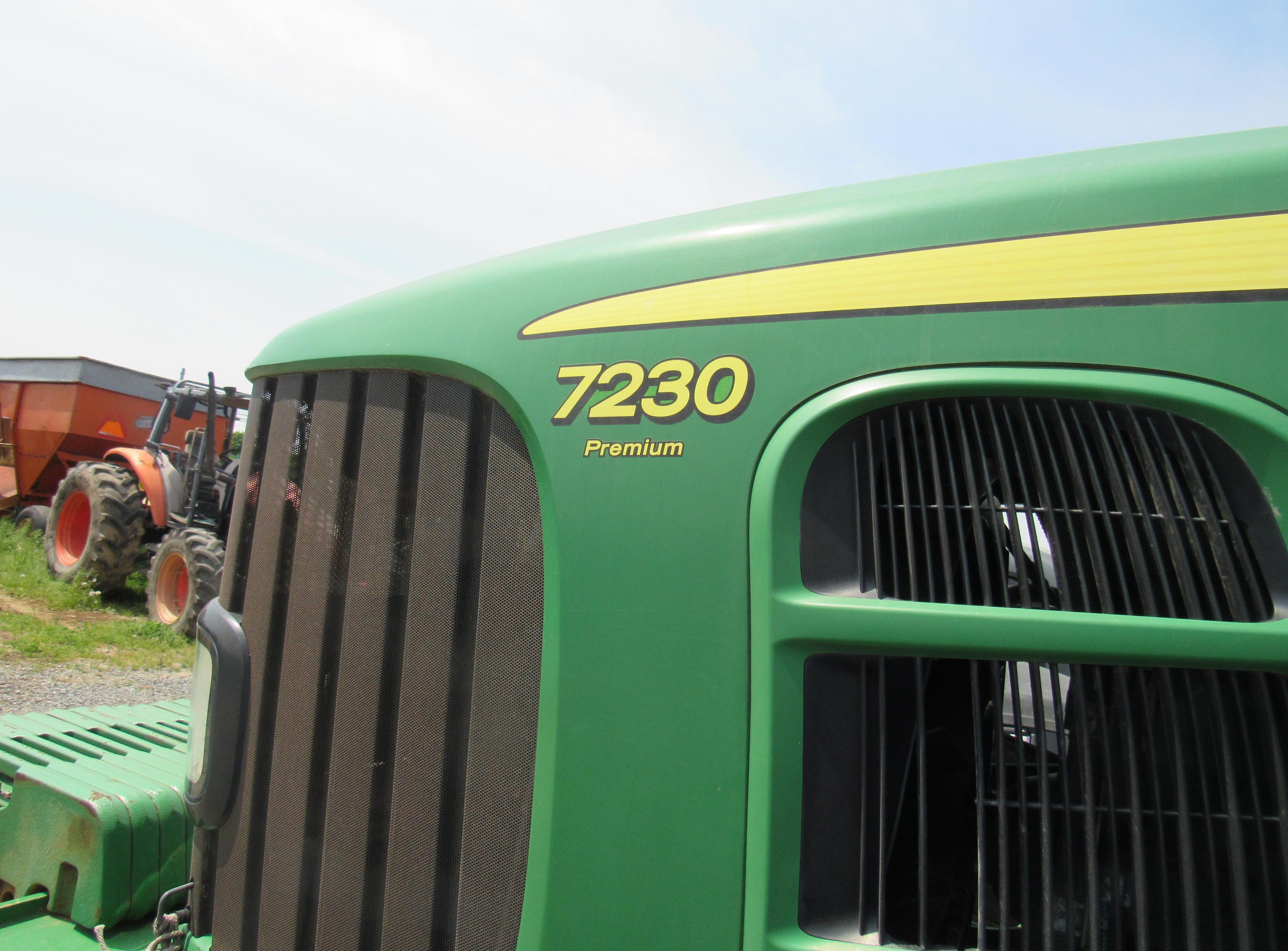 JD 7230 Premium Cab Tractor