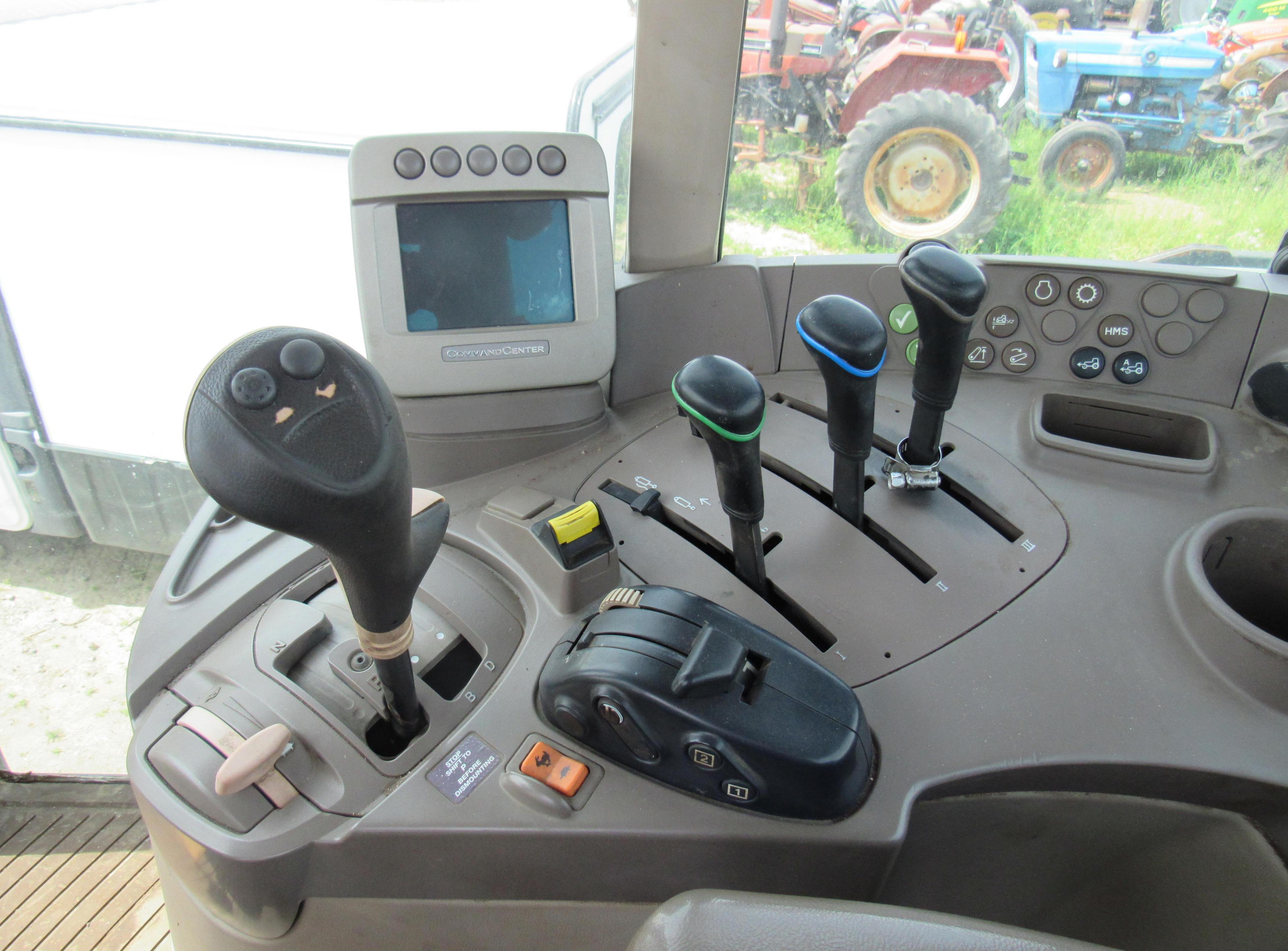 JD 7230 Premium Cab Tractor