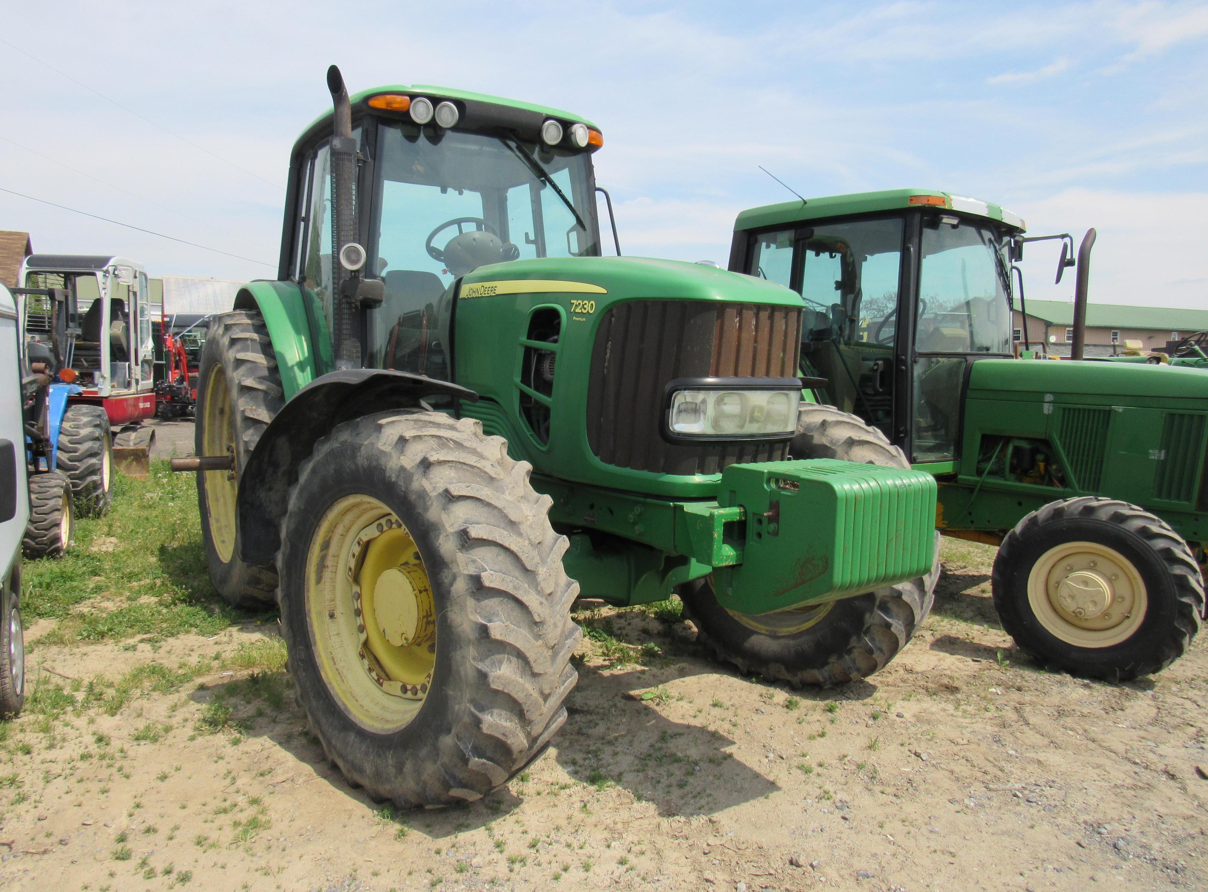 JD 7230 Premium Cab Tractor