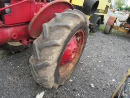 Farmall 130 Tractor, 2WD, Gas