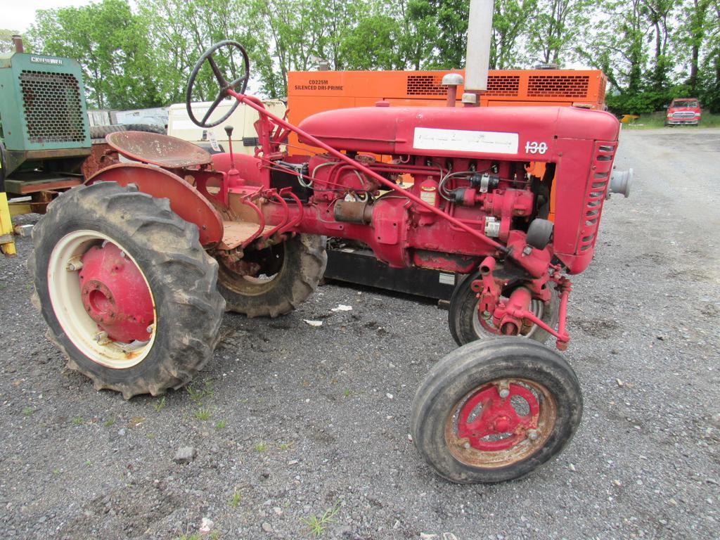 Farmall 130 Tractor, 2WD, Gas