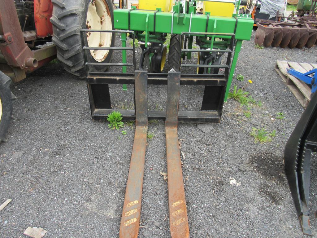 (New) Light Duty Pallet Forks