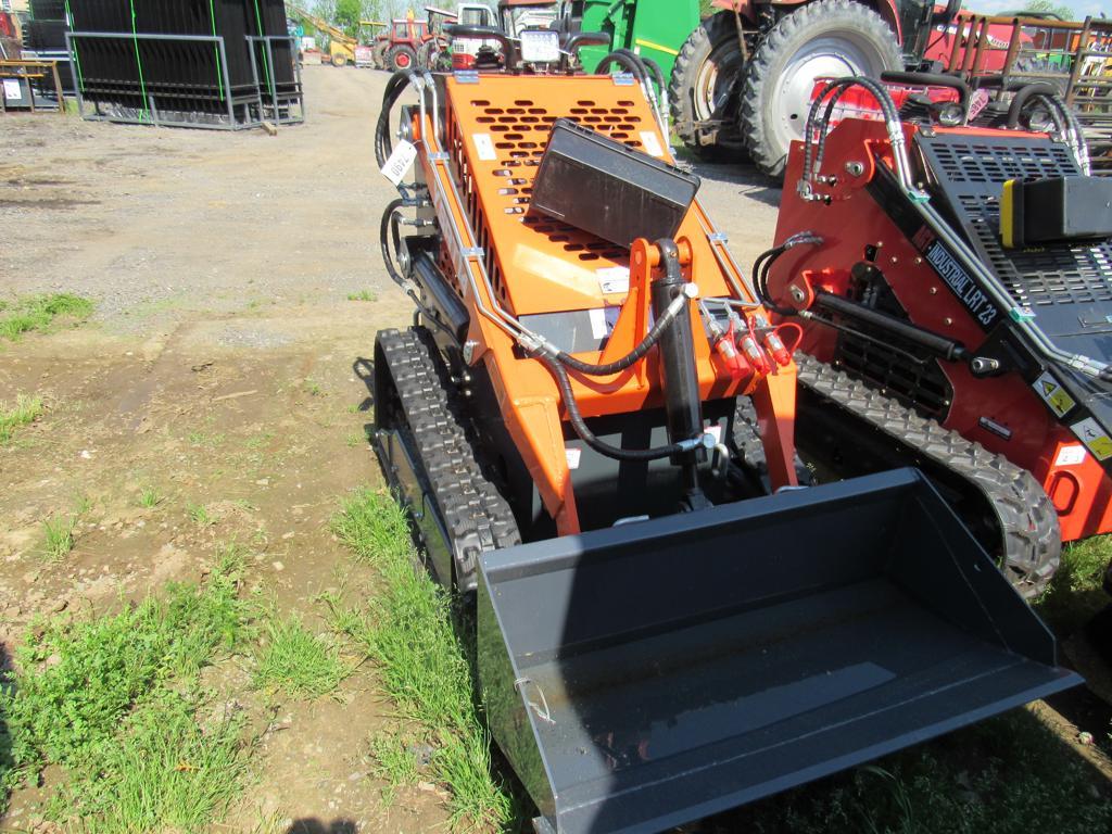 AGT Skid Steer Loader 15W - YSRT280