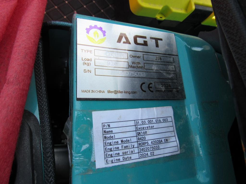 AGT QR16R Excavator