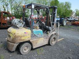 Komatsu 5000 lb Forklift