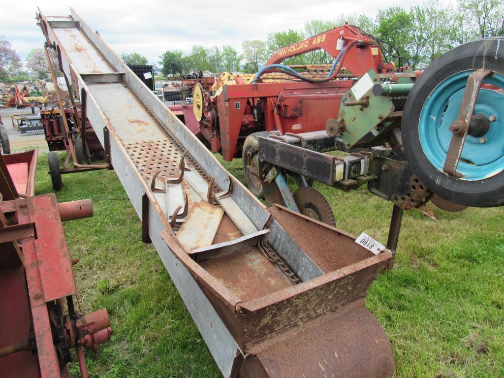 Hay Elevator