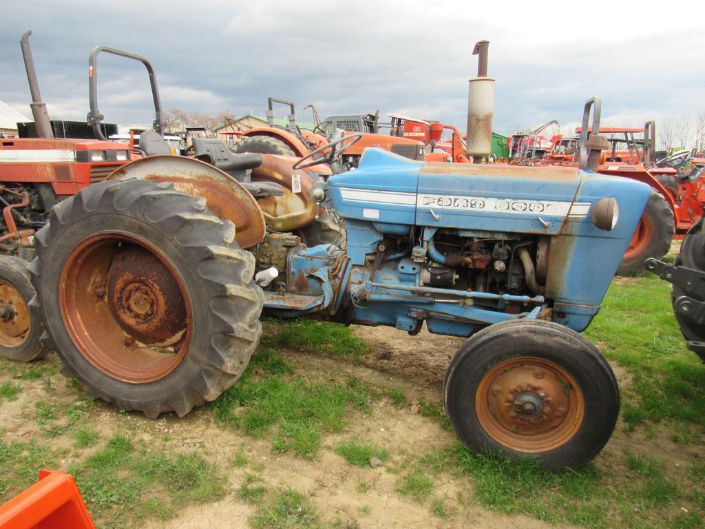 Ford 3000 Tractor, S.O.S., Gas