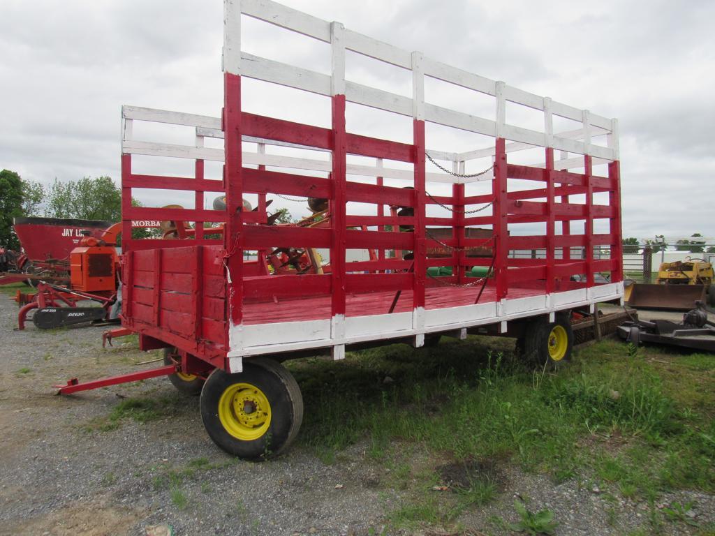 8.5 x 18 Hay Wagon w/8 Ton Gear