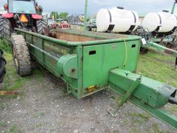 JD 40 Spreader