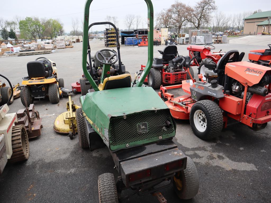 JD F935 Dsl Mower w/72" Mower Deck