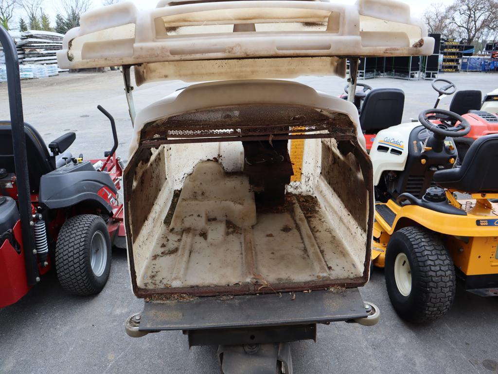 Toro 48" Mower w/Hopper & w/Tool Kit in Office