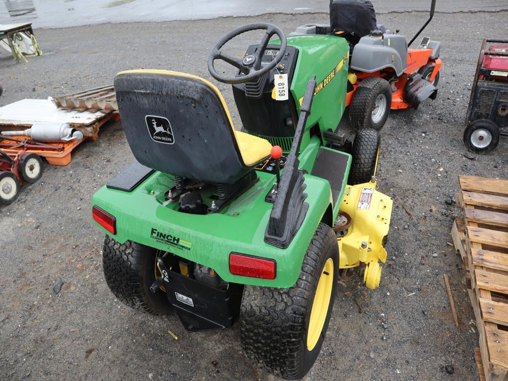 JD 245 Lawn & Garden Tractor