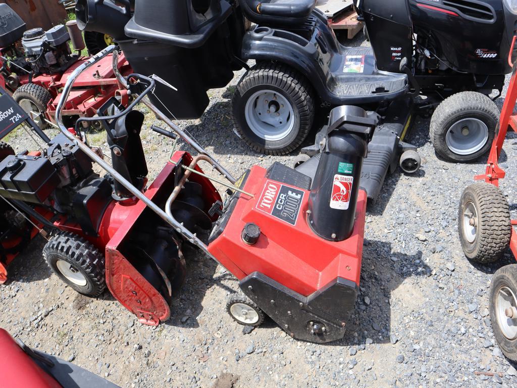 Toro CCR 2000E Gas Powered Snow Shovel w/