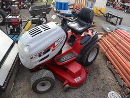 Huskee 2654 54" Cut Riding Mower