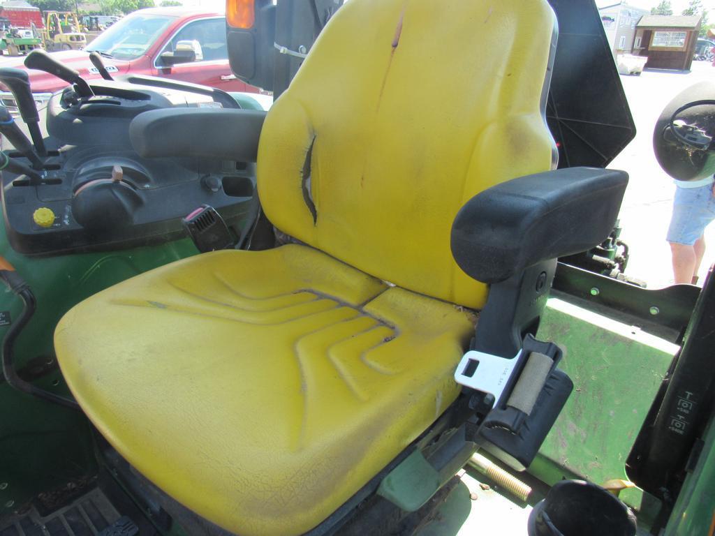 John Deere 5100 Utility Tractor