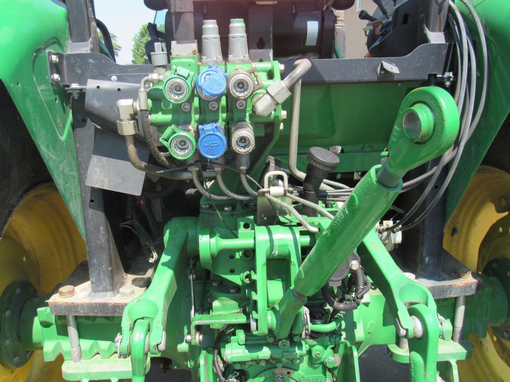 John Deere 5100 Utility Tractor