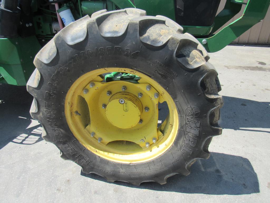 John Deere 5100 Utility Tractor