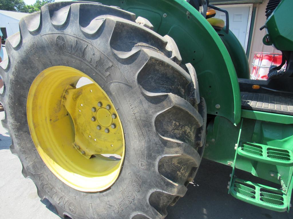 John Deere 5100 Utility Tractor