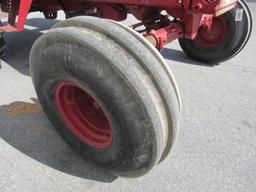 International 1586 Tractor