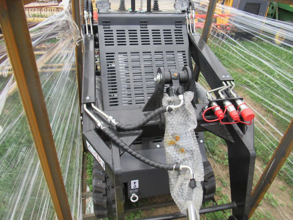AGT KTT23 Skid Loader