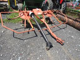 Kuhn 2 Star B2168 Hay Tedder