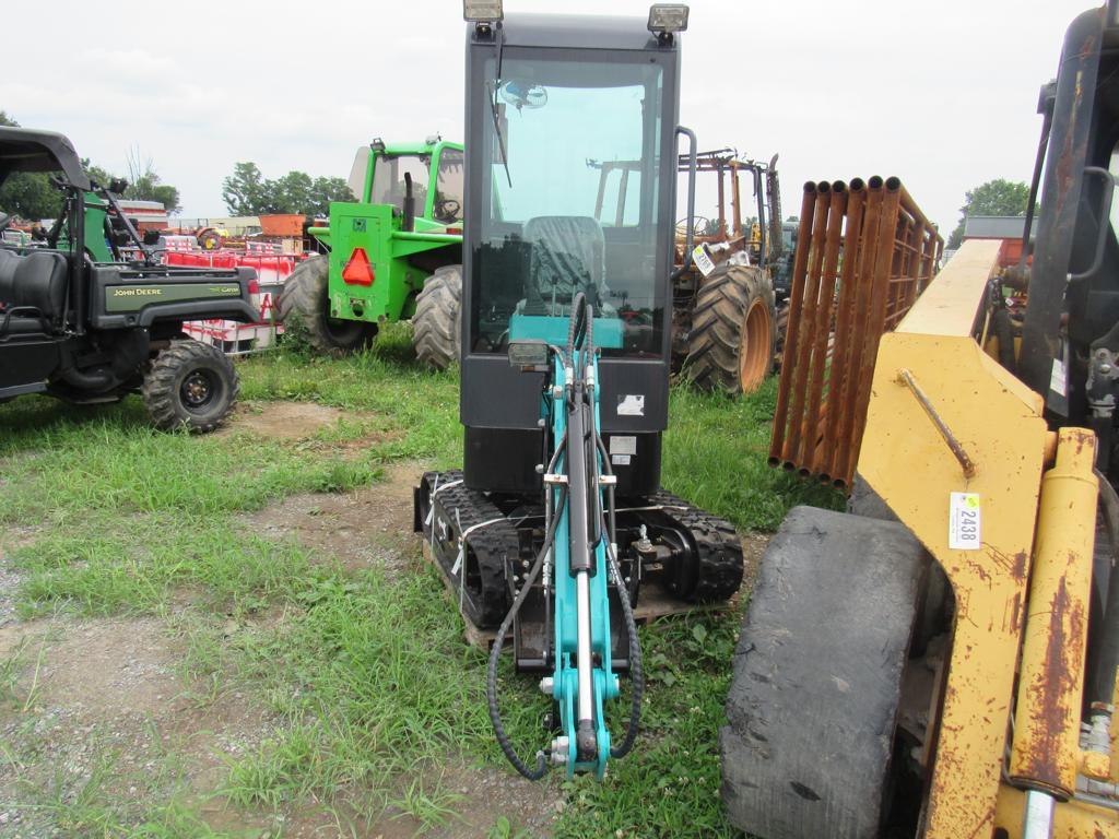 AGT QH13R Mini Excavator