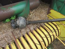 John Deere 338 Baler