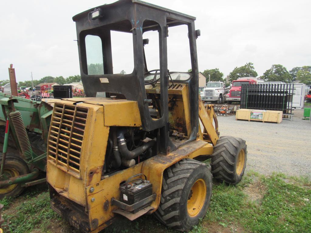 Swinger 200 Articulating Loader