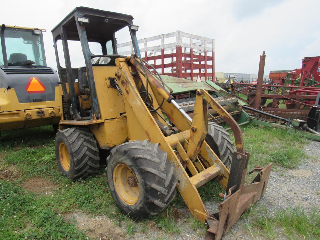 Swinger 200 Articulating Loader